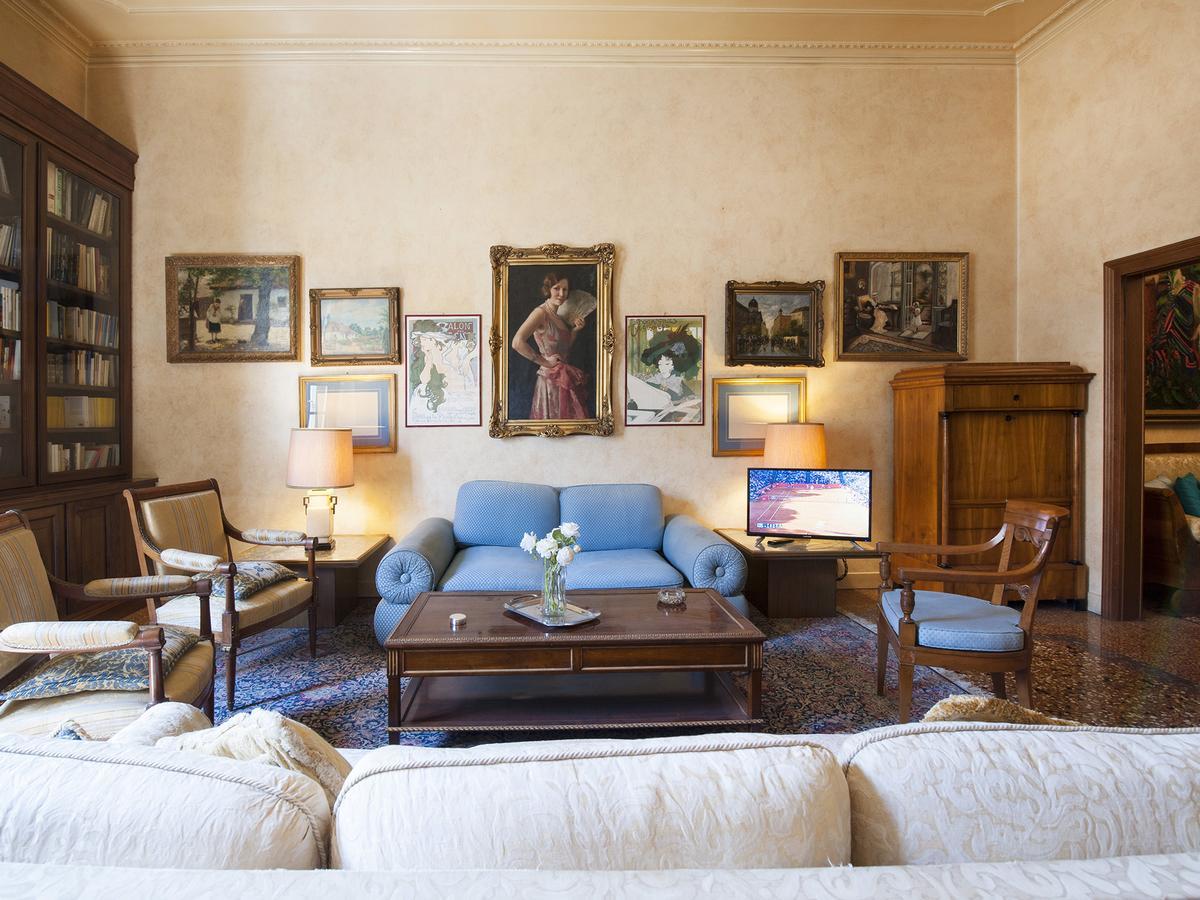 Ur-Nest Strada Maggiore Bologna Bagian luar foto