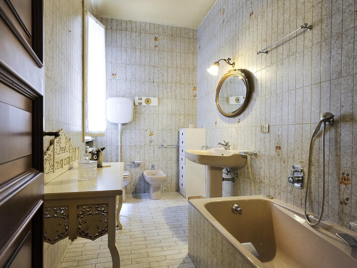 Ur-Nest Strada Maggiore Bologna Bagian luar foto