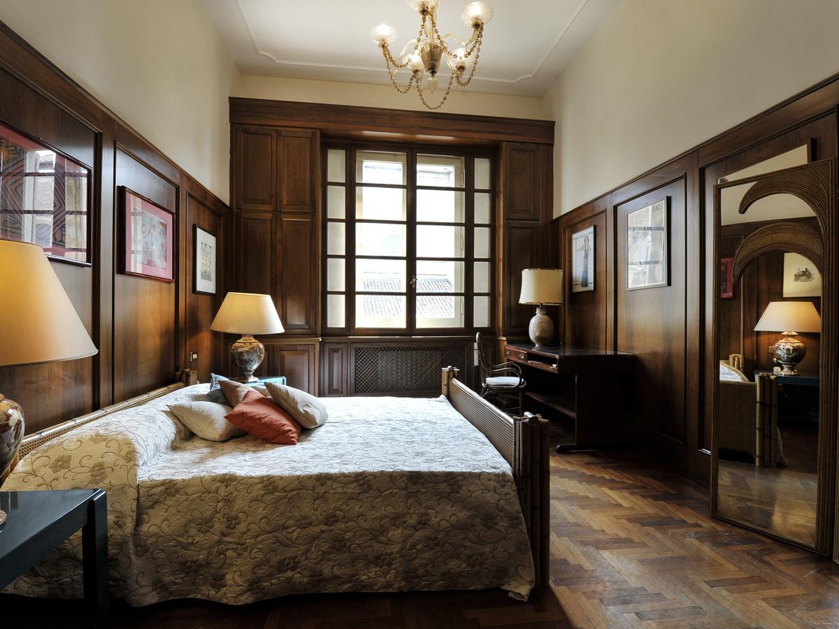 Ur-Nest Strada Maggiore Bologna Bagian luar foto