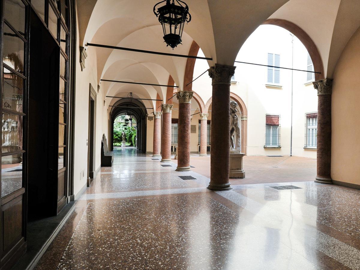Ur-Nest Strada Maggiore Bologna Bagian luar foto